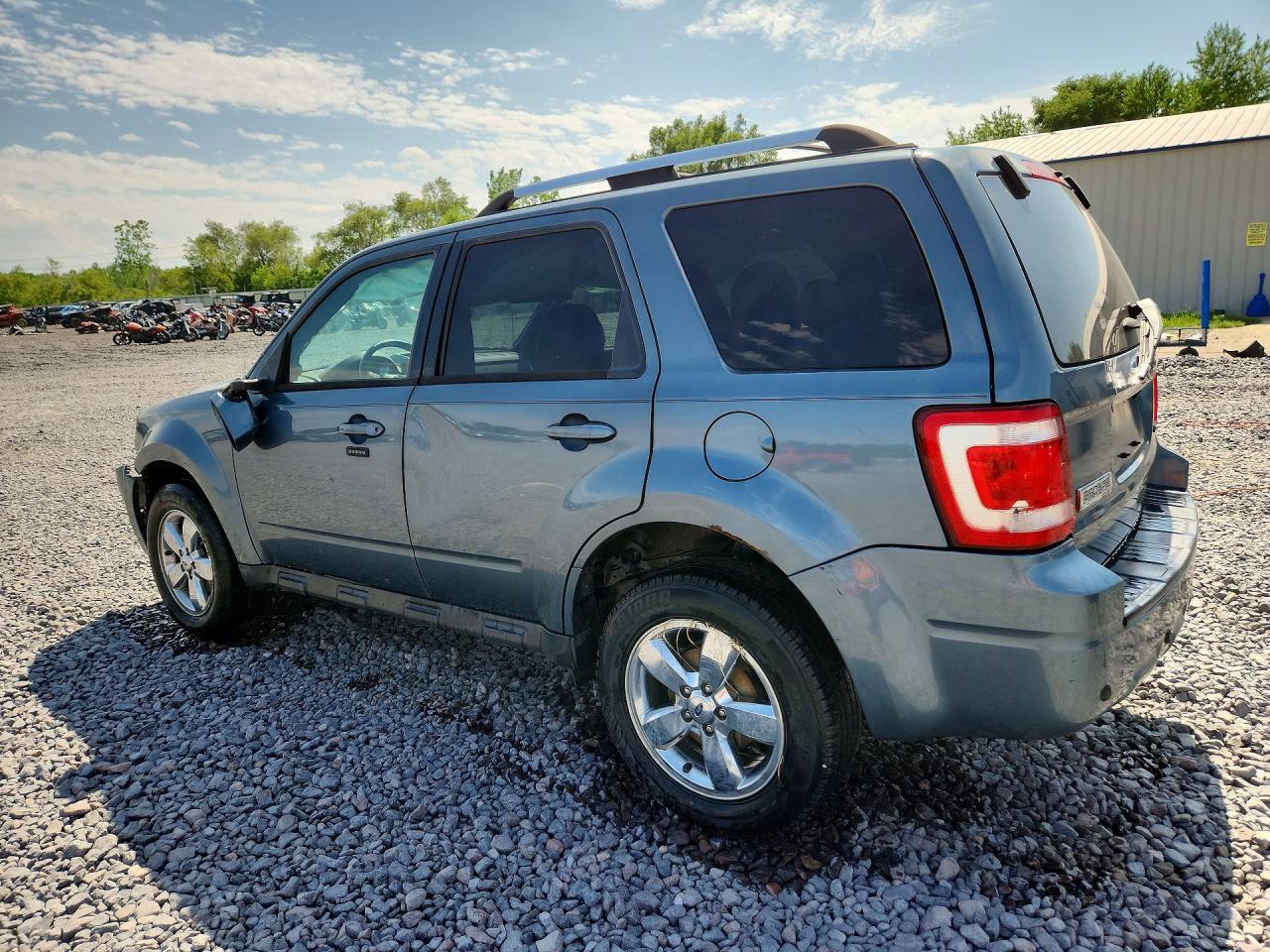2012 Ford Escape Limited - Фото 2