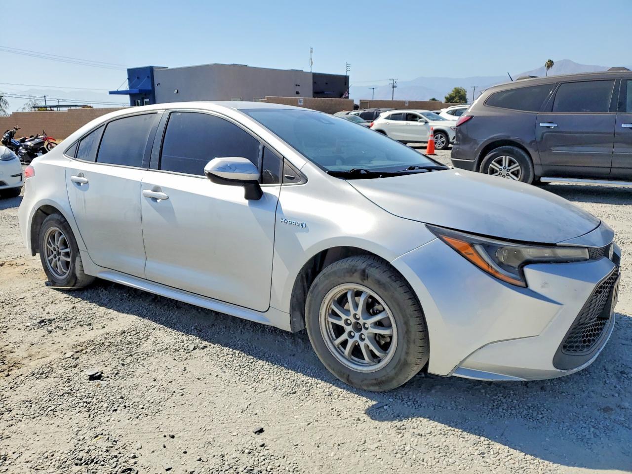 2021 Toyota Corolla Le - Фото 4