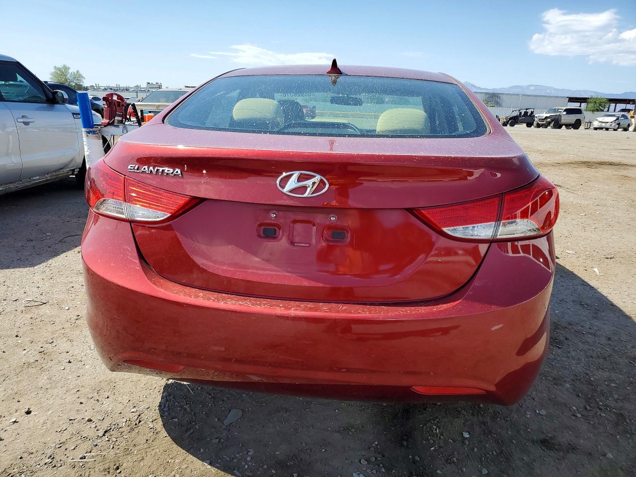 2013 Hyundai Elantra Gls - Фото 6