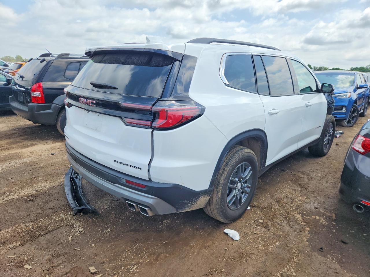 2025 GMC Acadia Elevation - Фото 3