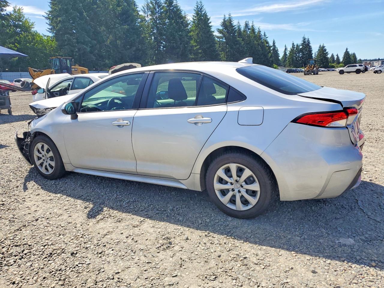 2022 Toyota Corolla Le - Фото 2