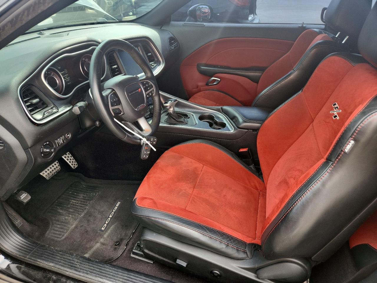 2016 Dodge Challenger R - Фото 7