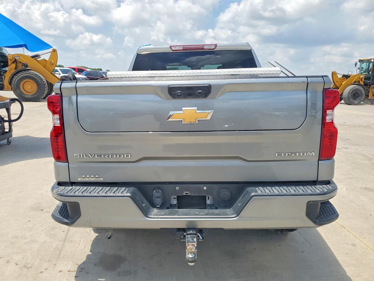 2023 Chevrolet Silverado C1500 Custom - Image 6