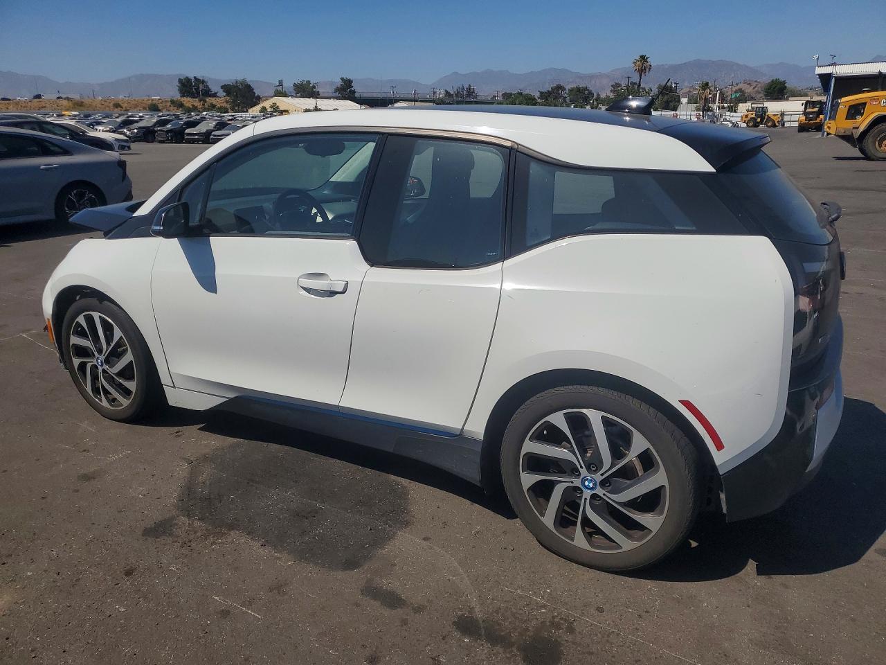 2017 BMW I3 Rex - Image 2