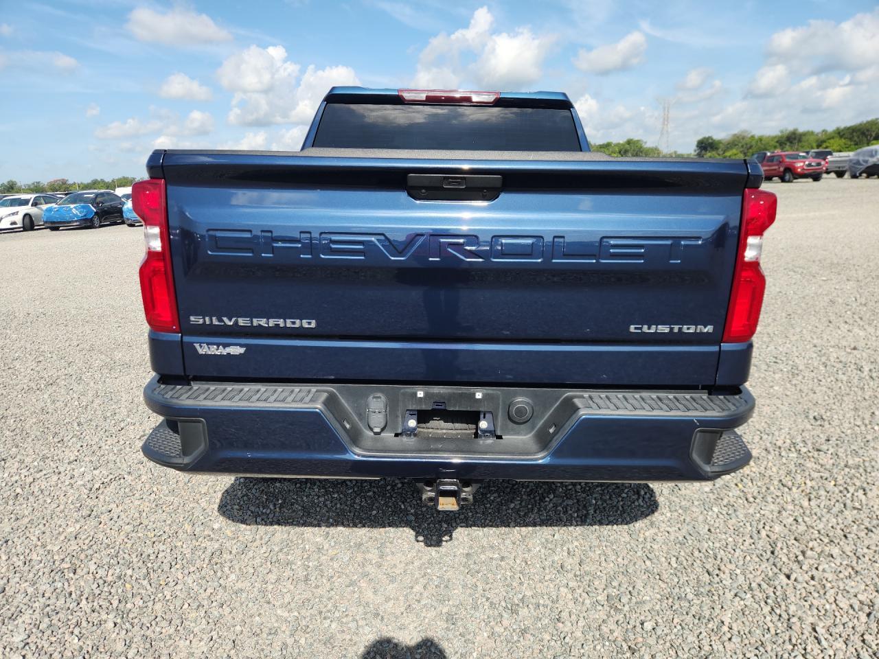 2022 Chevrolet Silverado Ltd C1500 Custom - Фото 6