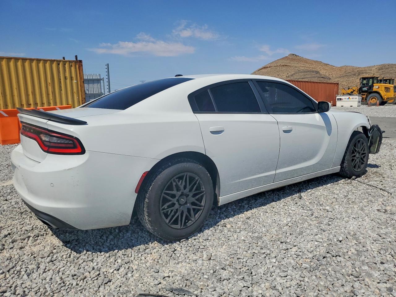 2017 Dodge Charger Se - Фото 3