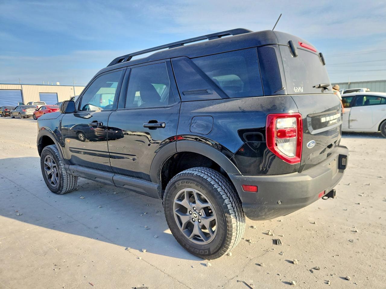 2022 Ford Bronco Sport Badlands - Image 2