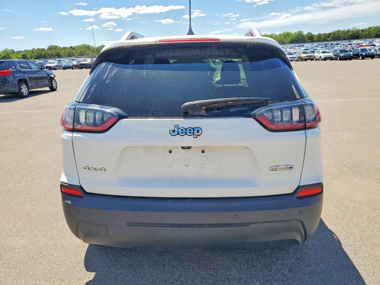 2020 Jeep Cherokee Latitude Plus - Фото 6