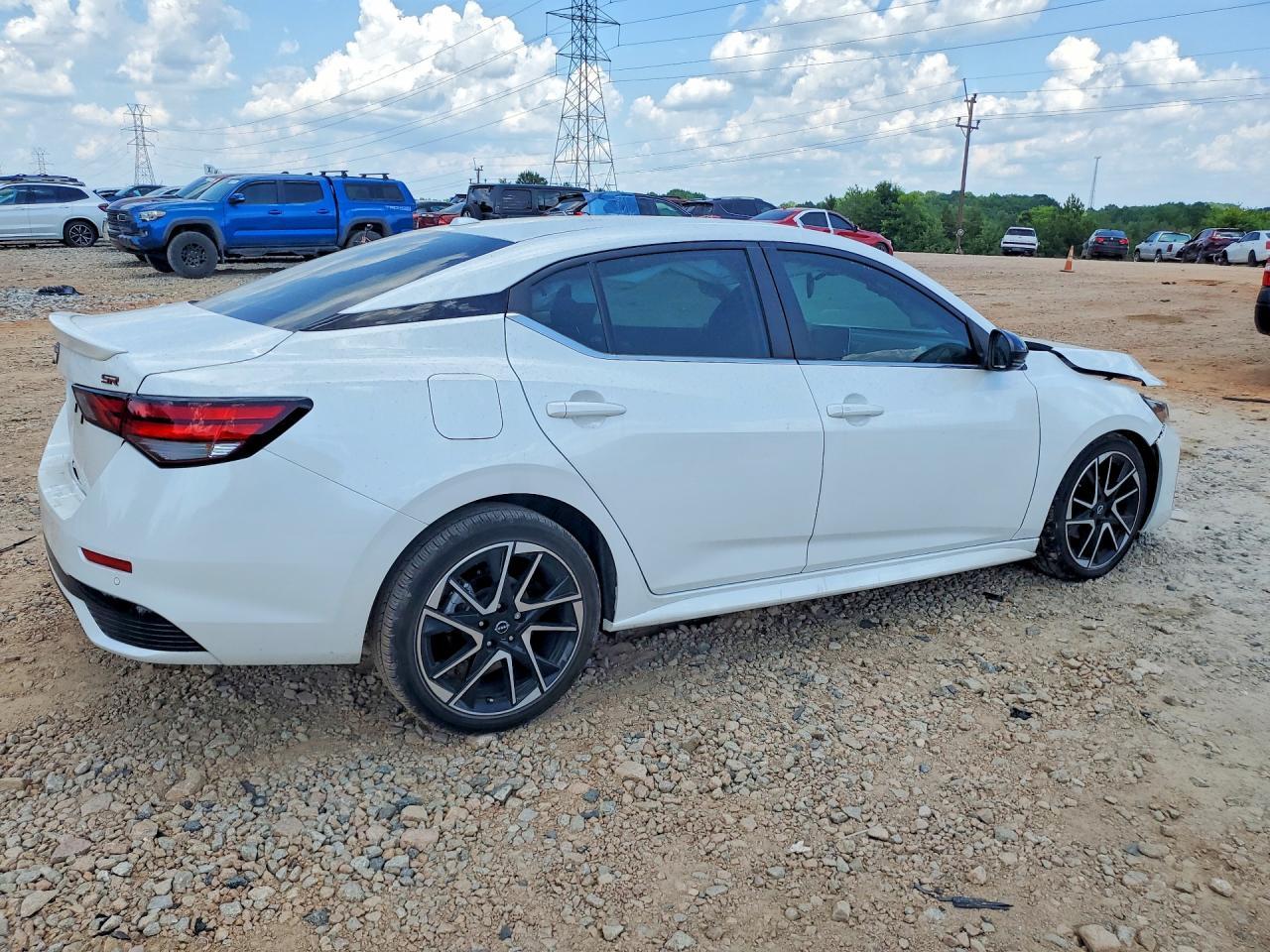 2024 Nissan Sentra Sr - Image 3