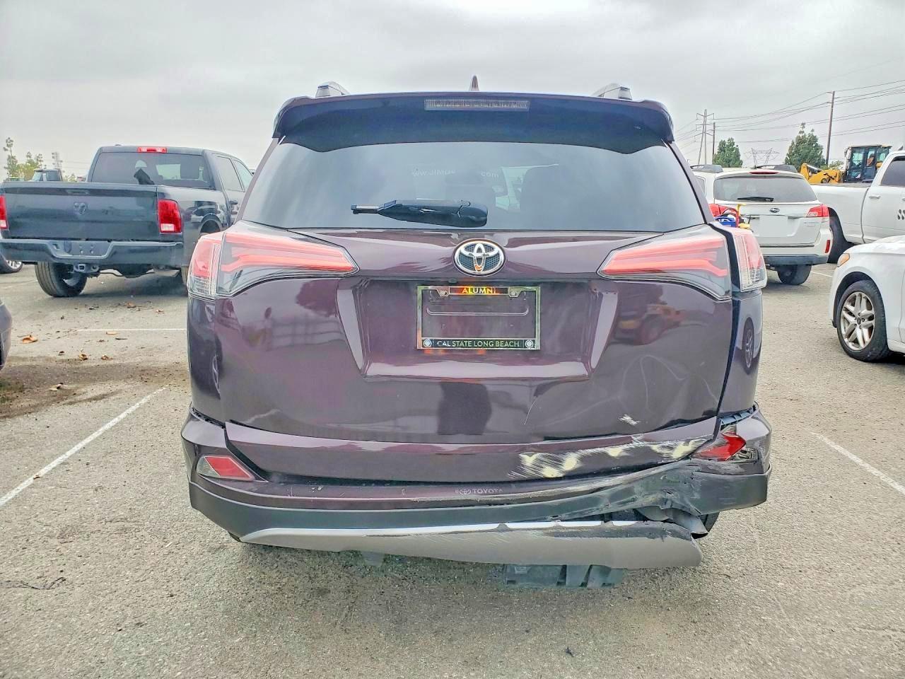 2017 Toyota Rav4 Xle - Image 6