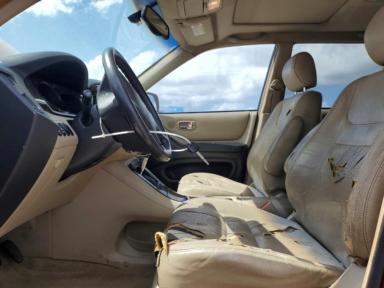 2003 Toyota Highlander Limited - Image 7
