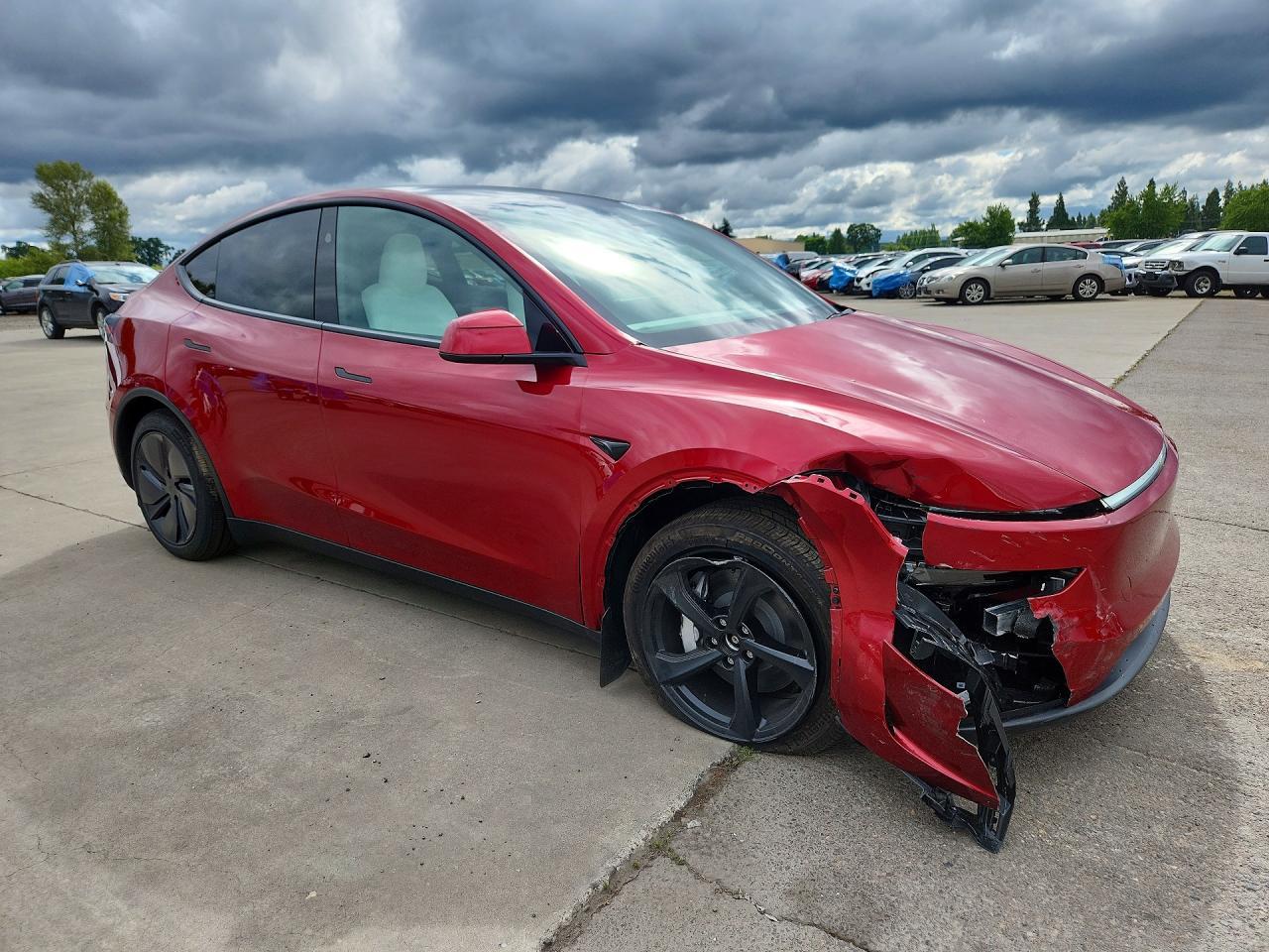 2026 Tesla Model Y - Image 4