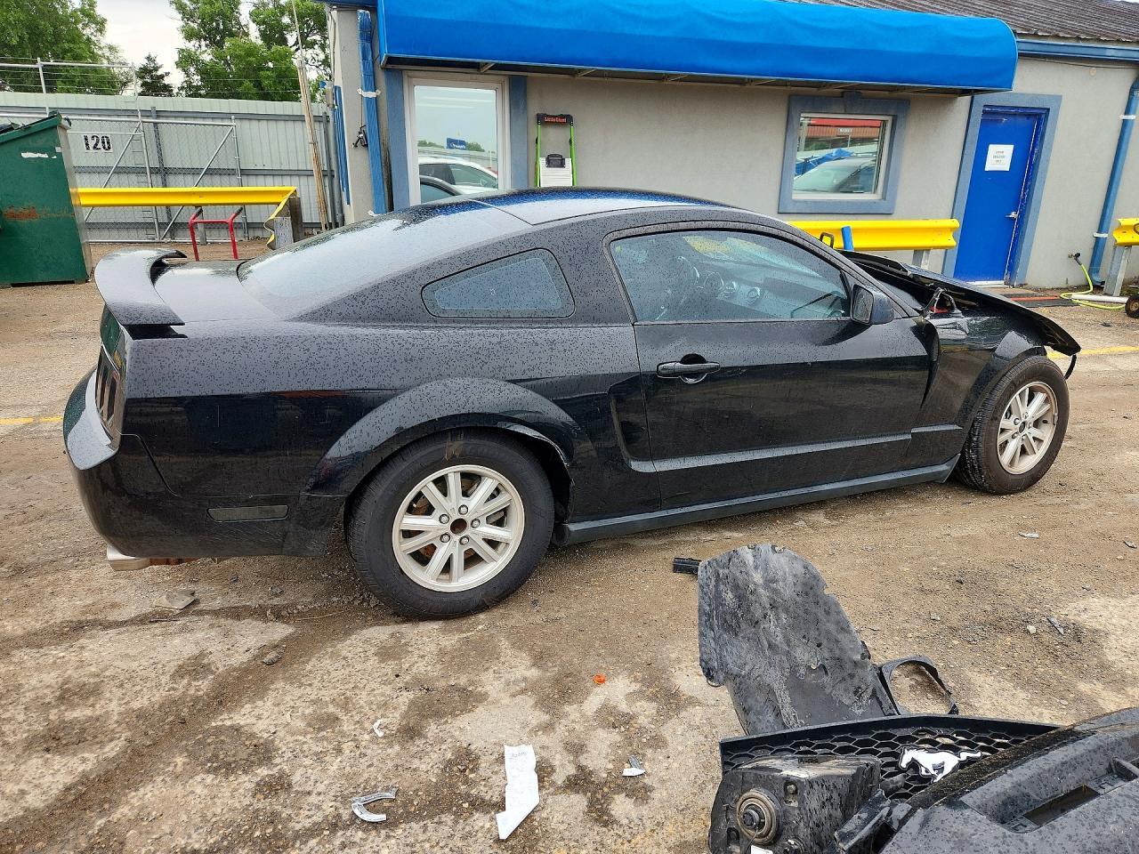 2006 Ford Mustang - Image 3