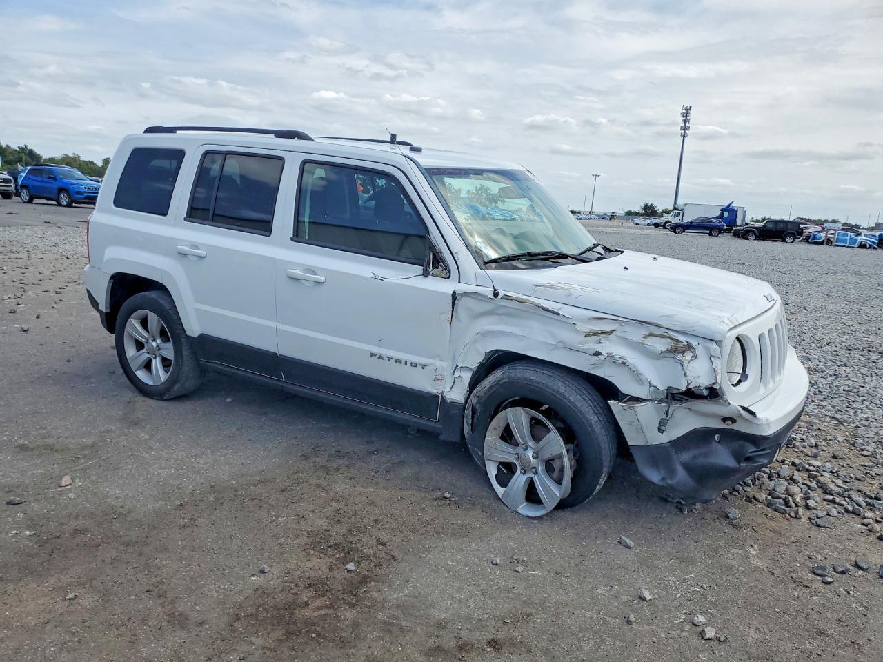 2014 Jeep Patriot Latitude - Image 4