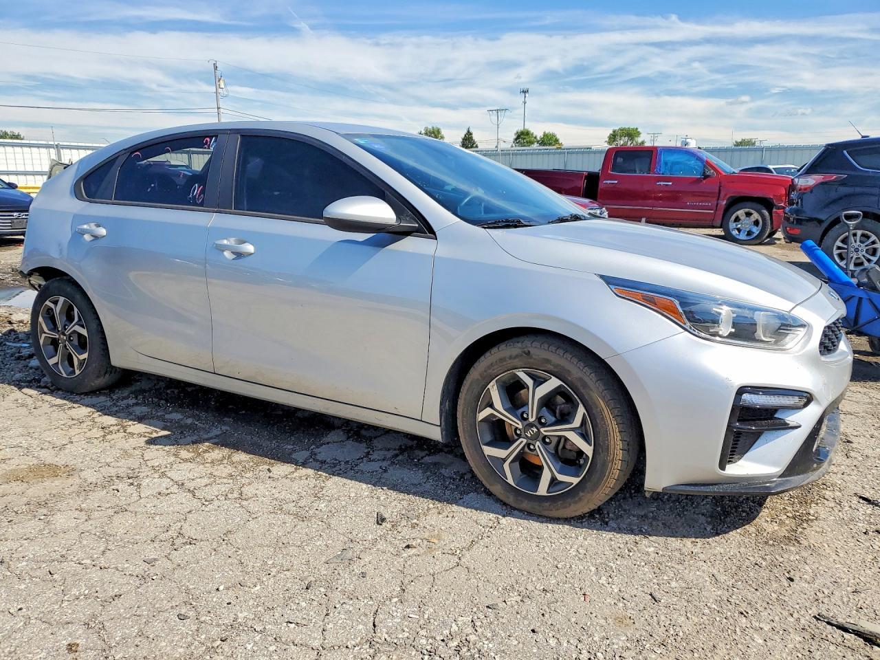 2019 Kia Forte Lxs - Фото 4