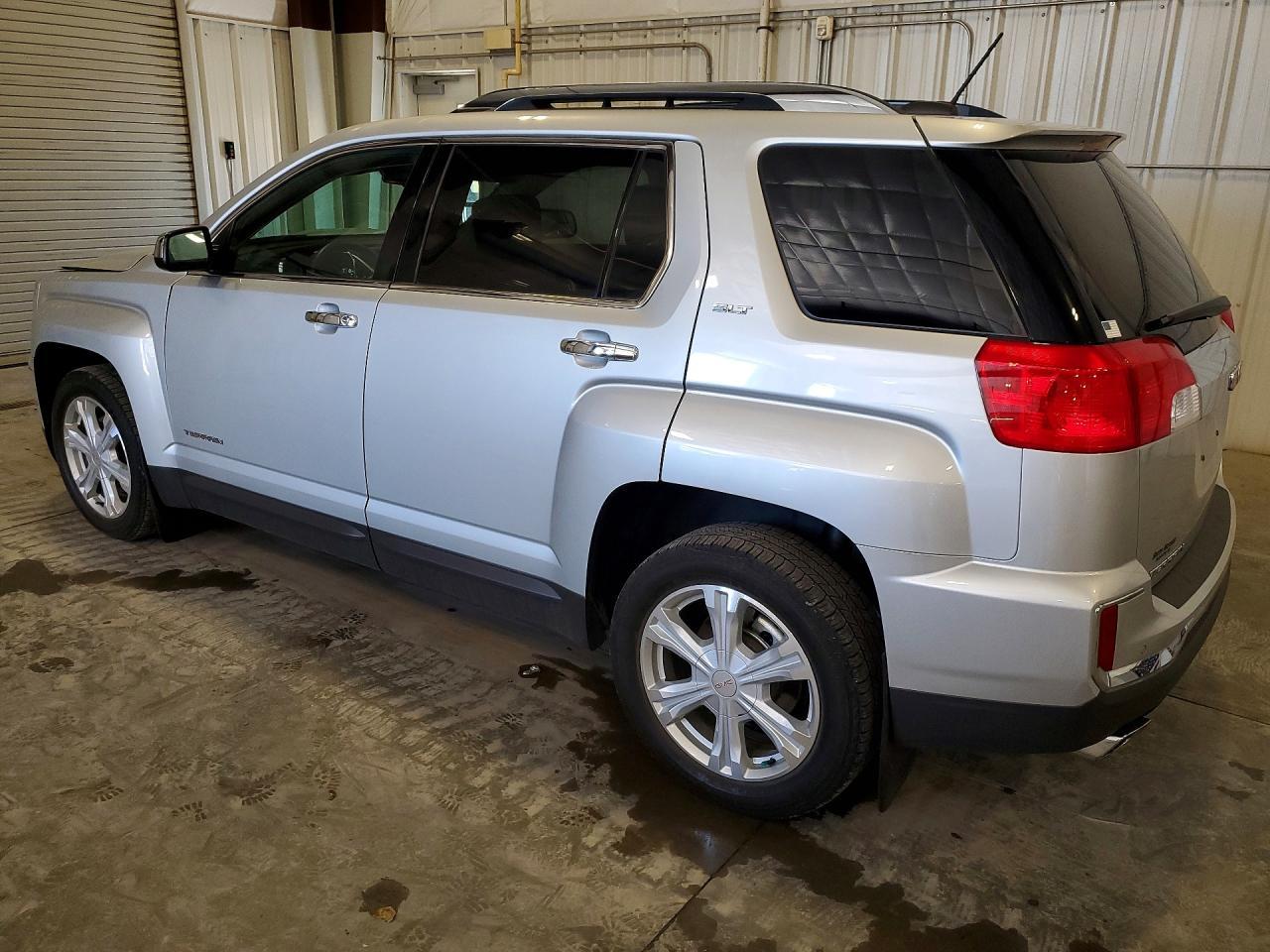 2017 GMC Terrain Slt - Image 2