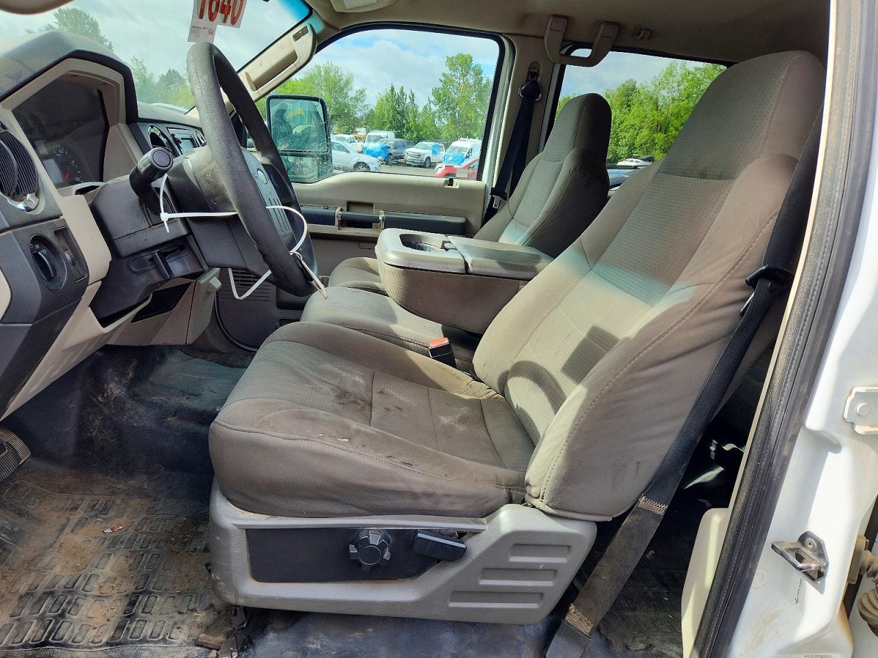 2009 Ford F350 Super Duty - Image 7