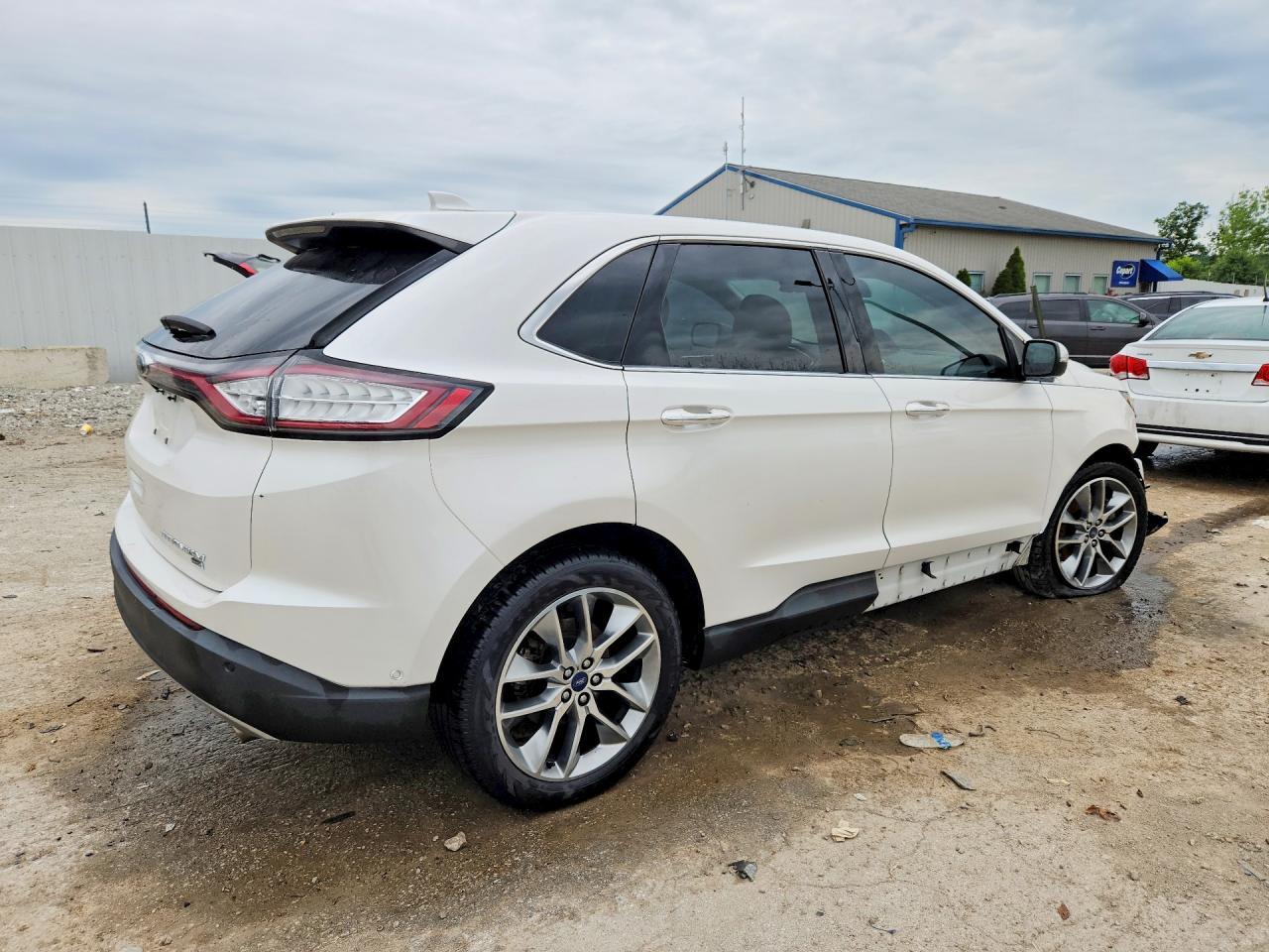 2017 Ford Edge Titanium - Фото 3