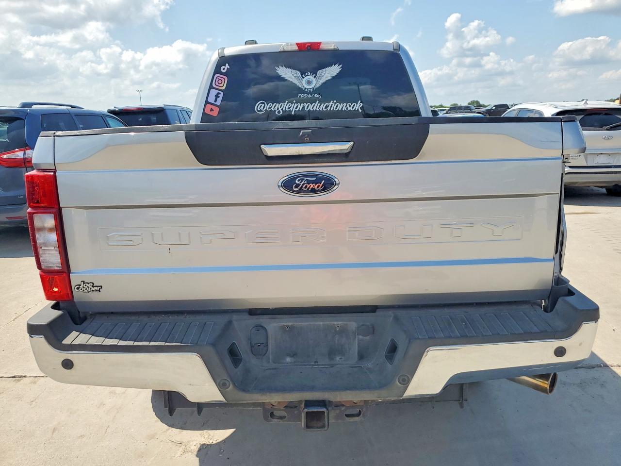 2021 Ford F250 Super Duty - Фото 6