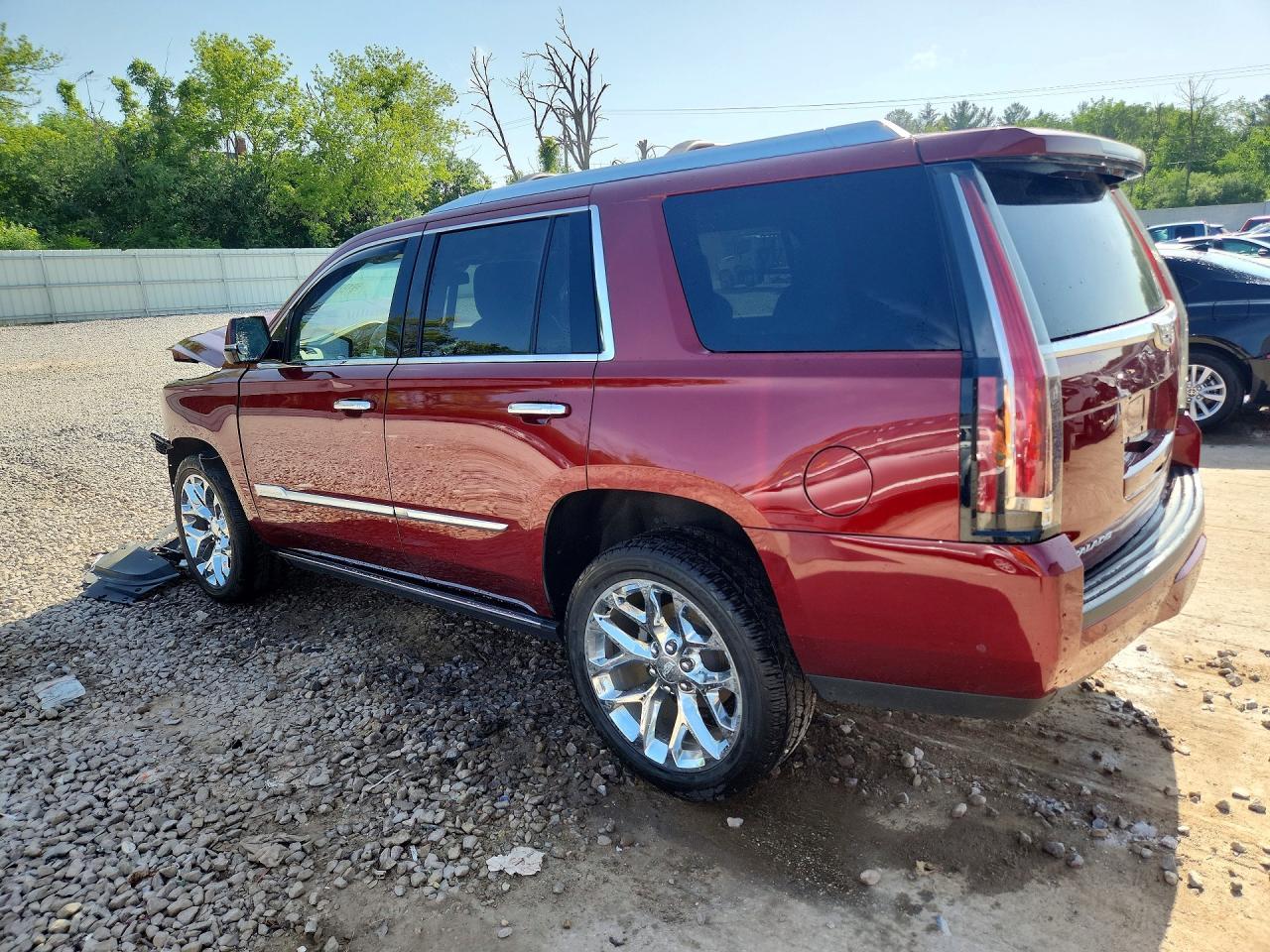 2019 Cadillac Escalade Platinum - Image 2