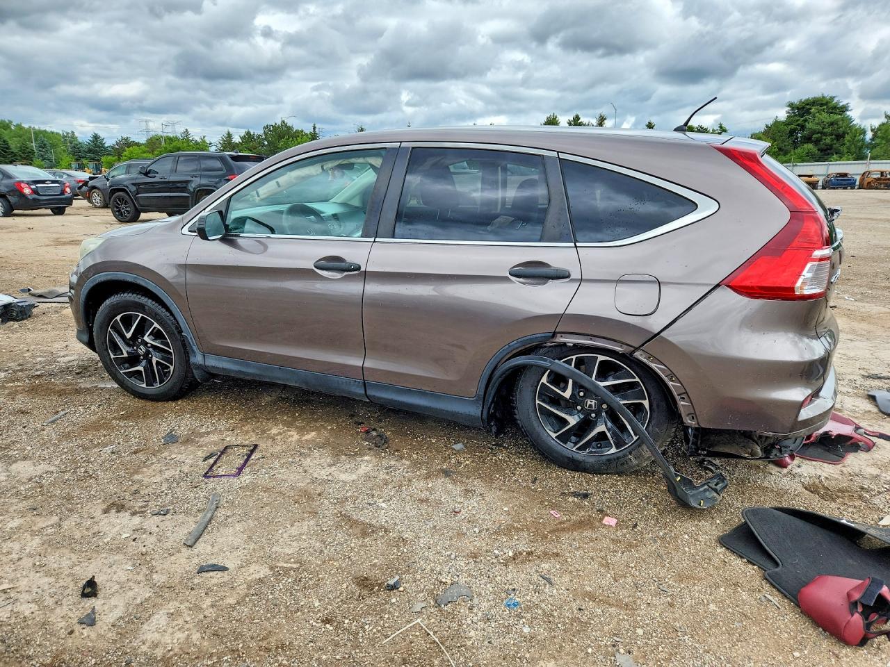 2016 Honda Cr-V Se - Image 2