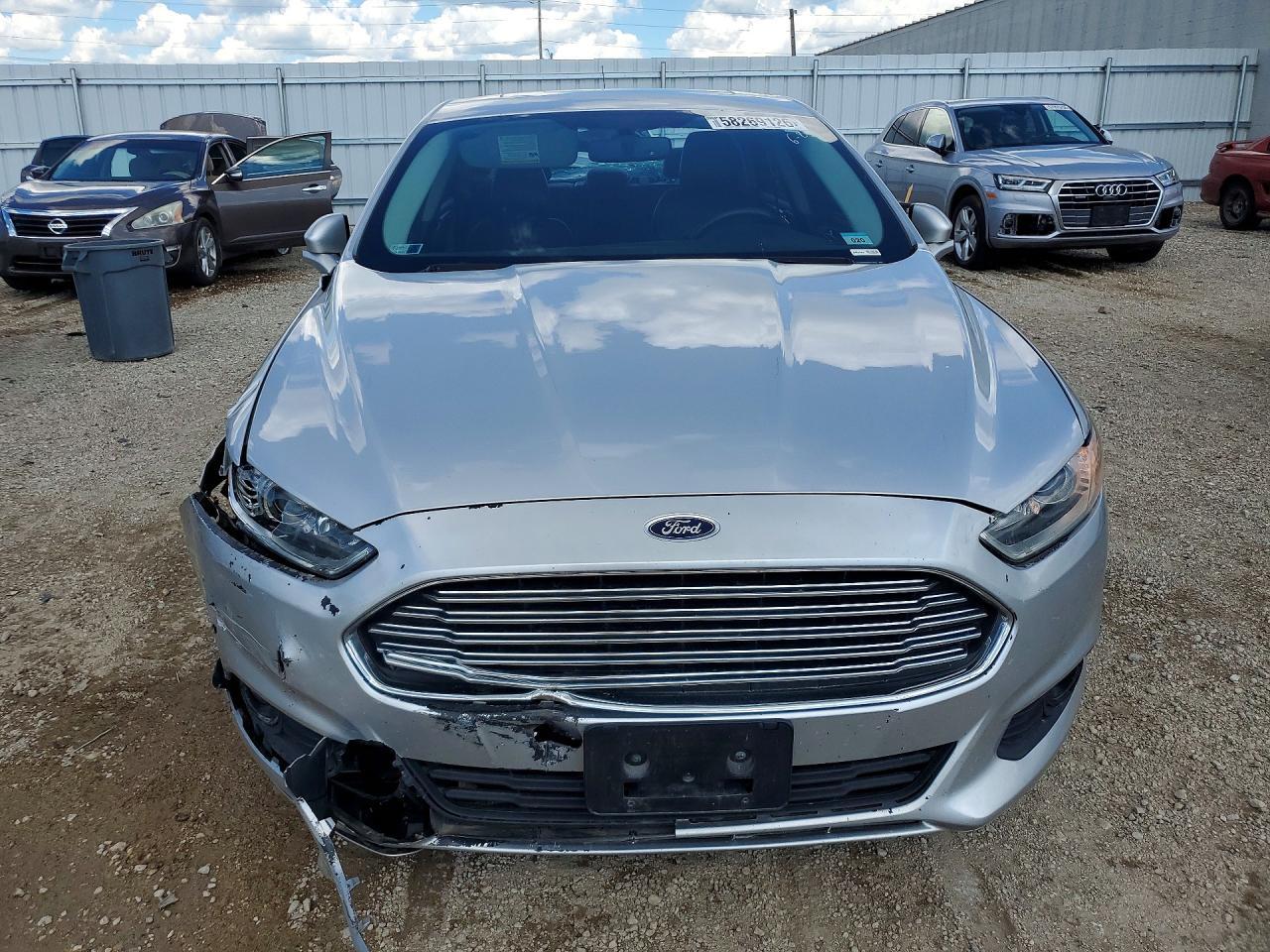 2016 Ford Fusion Se - Image 5