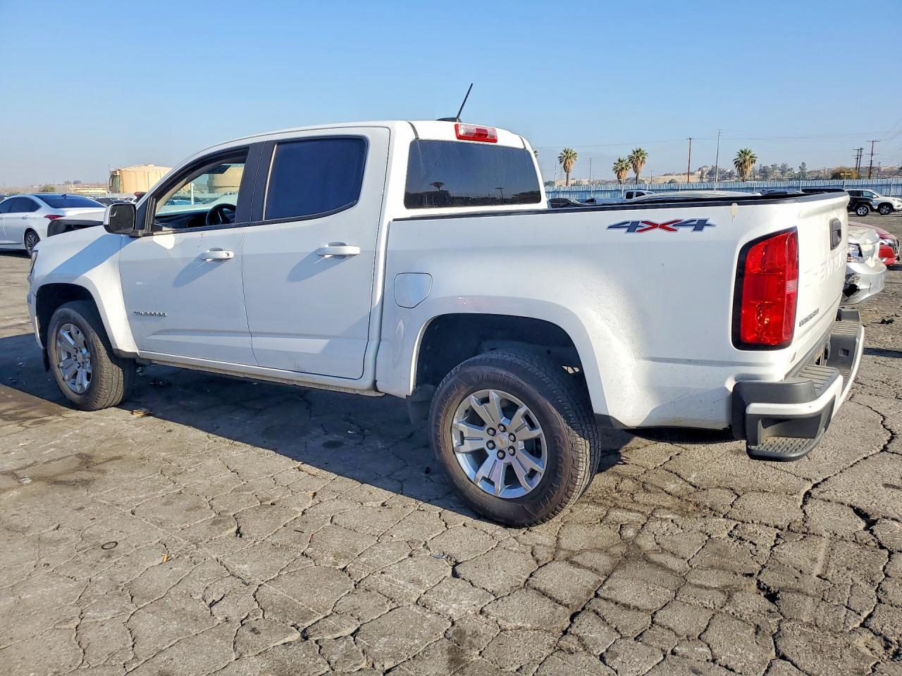 2021 Chevrolet Colorado Lt - Фото 2
