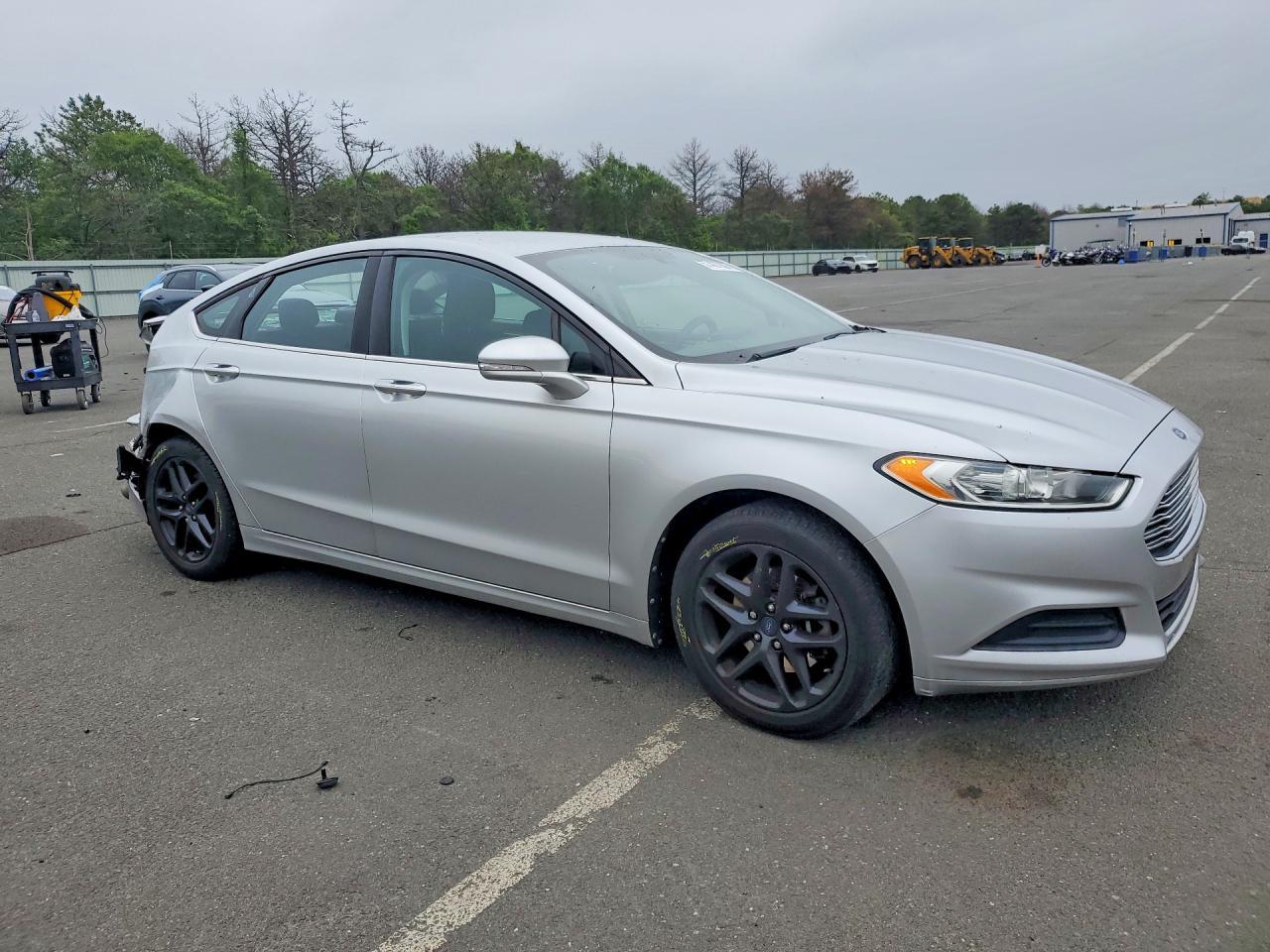 2013 Ford Fusion Se - Фото 4