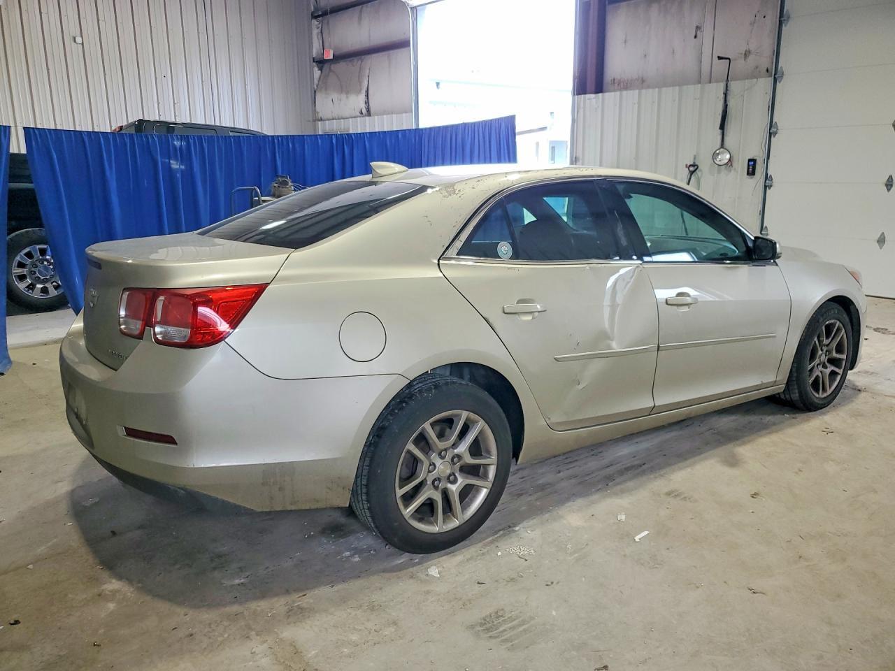 2016 Chevrolet Malibu Limited Lt - Image 3