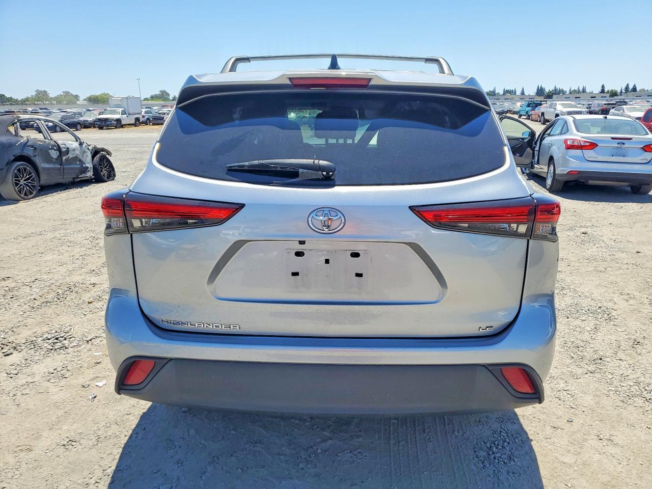2023 Toyota Highlander Le - Фото 6