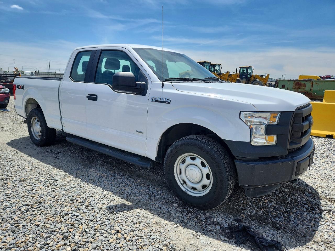 2015 Ford F150 Super Cab - Image 4