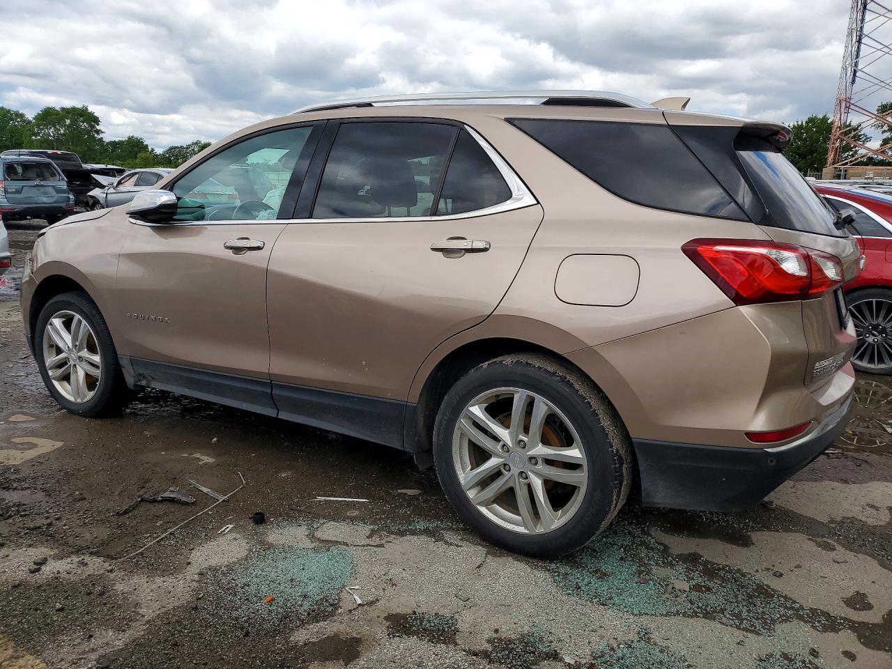 2019 Chevrolet Equinox Premier - Image 2