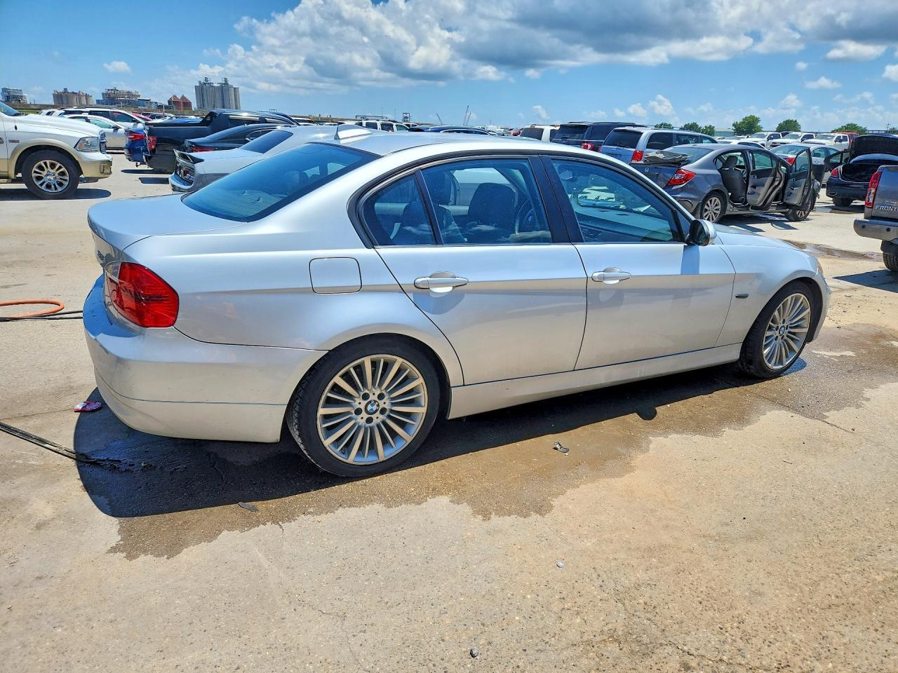 2008 BMW 328 I - Image 3
