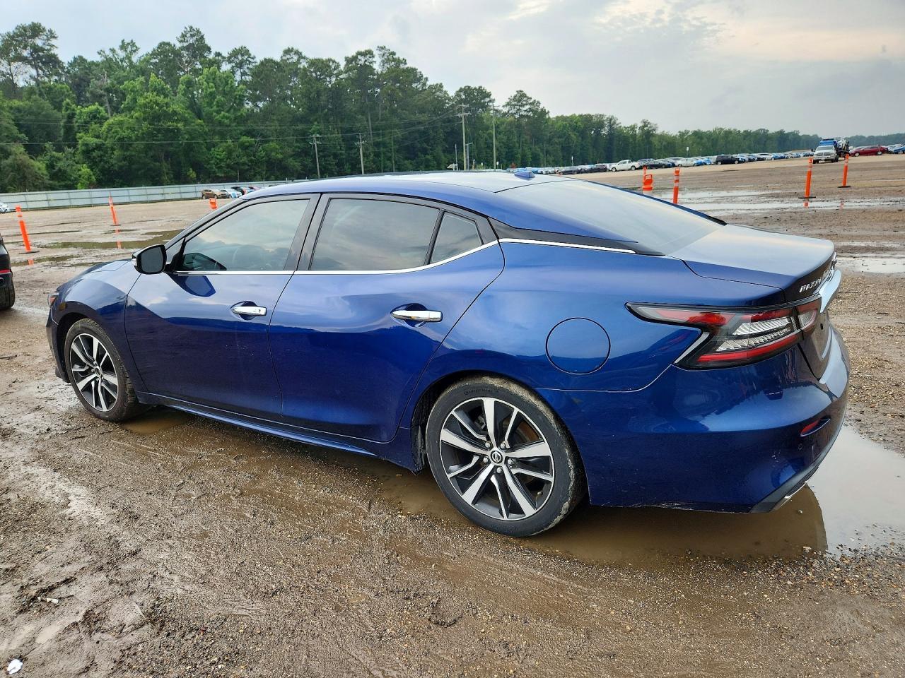 2021 Nissan Maxima Sv - Image 2