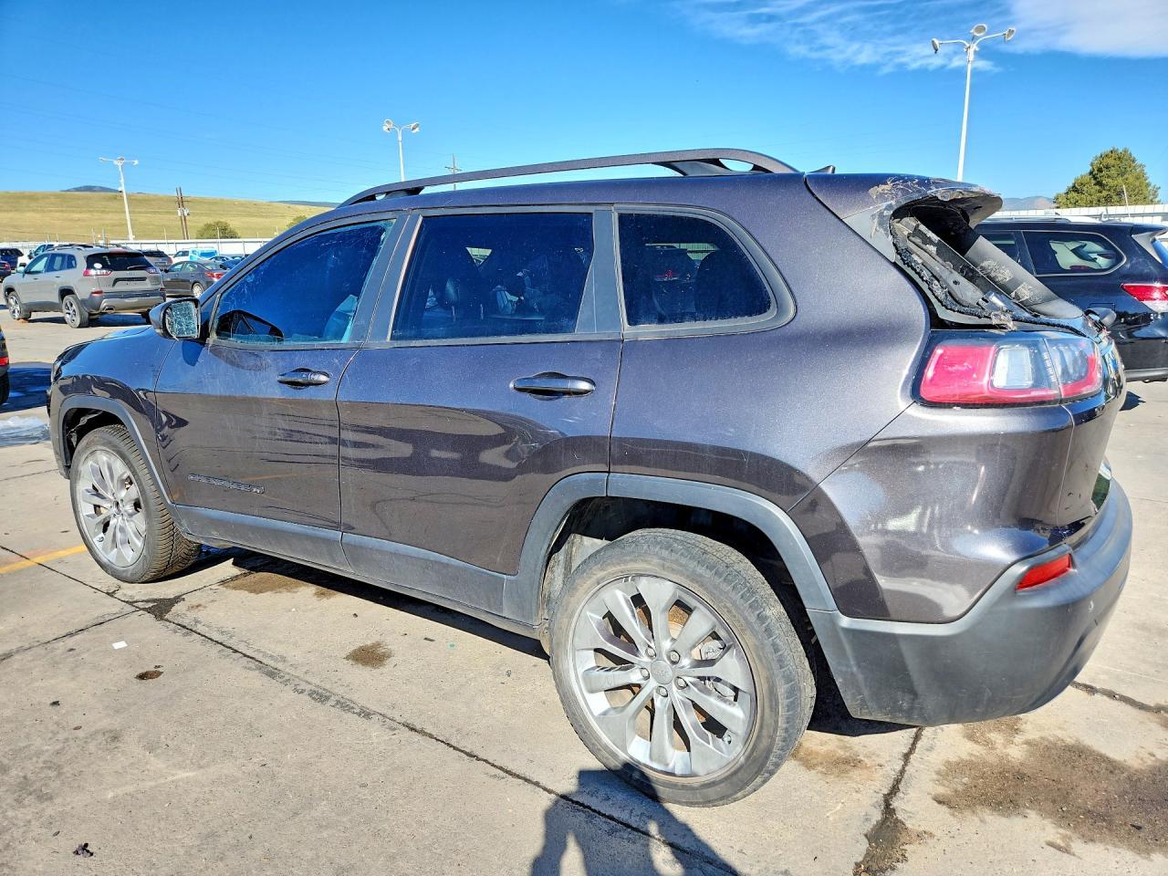 2021 Jeep Cherokee Latitude Lux - Фото 2