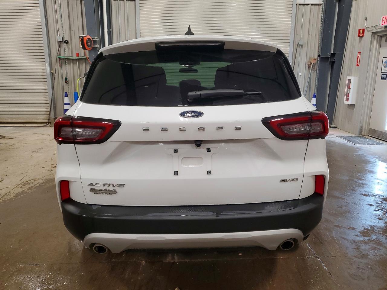 2025 Ford Escape Active - Фото 6