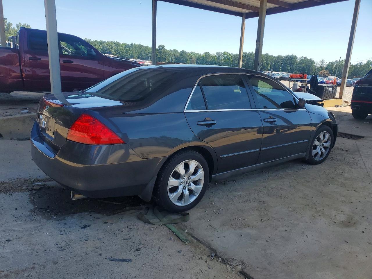 2007 Honda Accord - Image 3