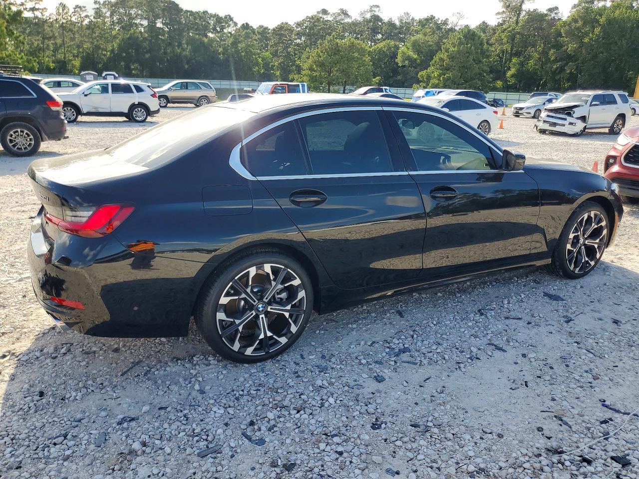 2026 BMW 330Xi - Фото 3