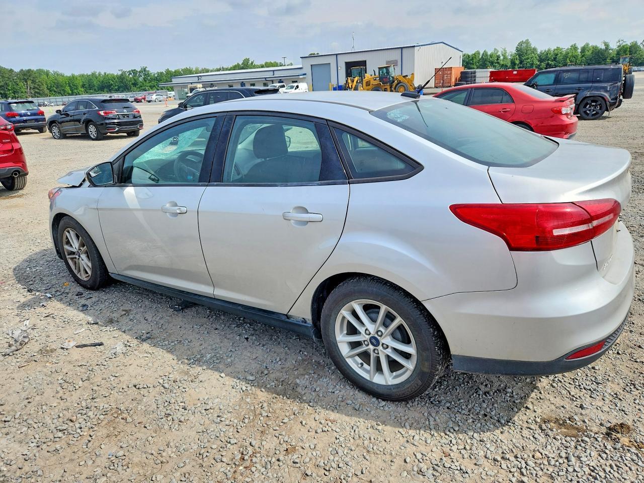 2016 Ford Focus Se - Фото 2