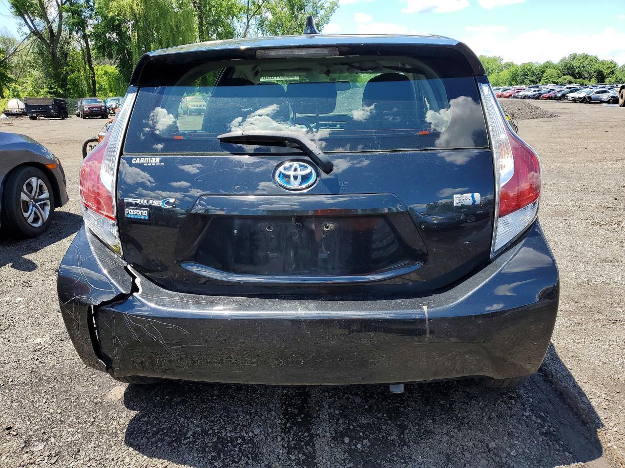 2016 Toyota Prius C Persona Special Edition - Фото 6