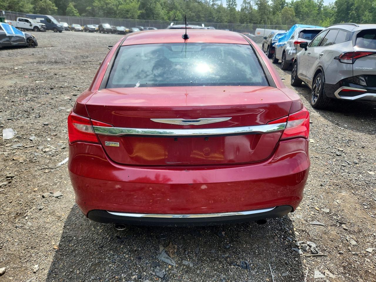 2011 Chrysler 200 Touring - Фото 6