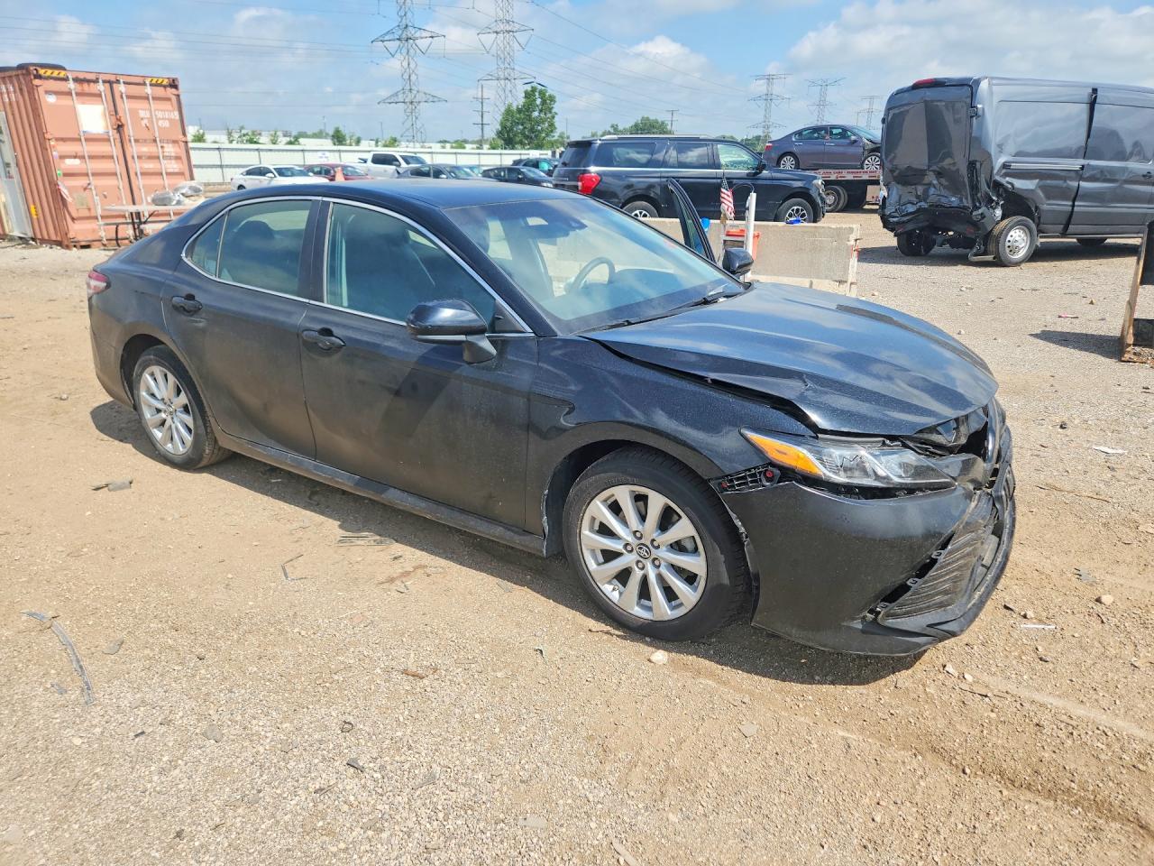 2018 Toyota Camry Le - Фото 4