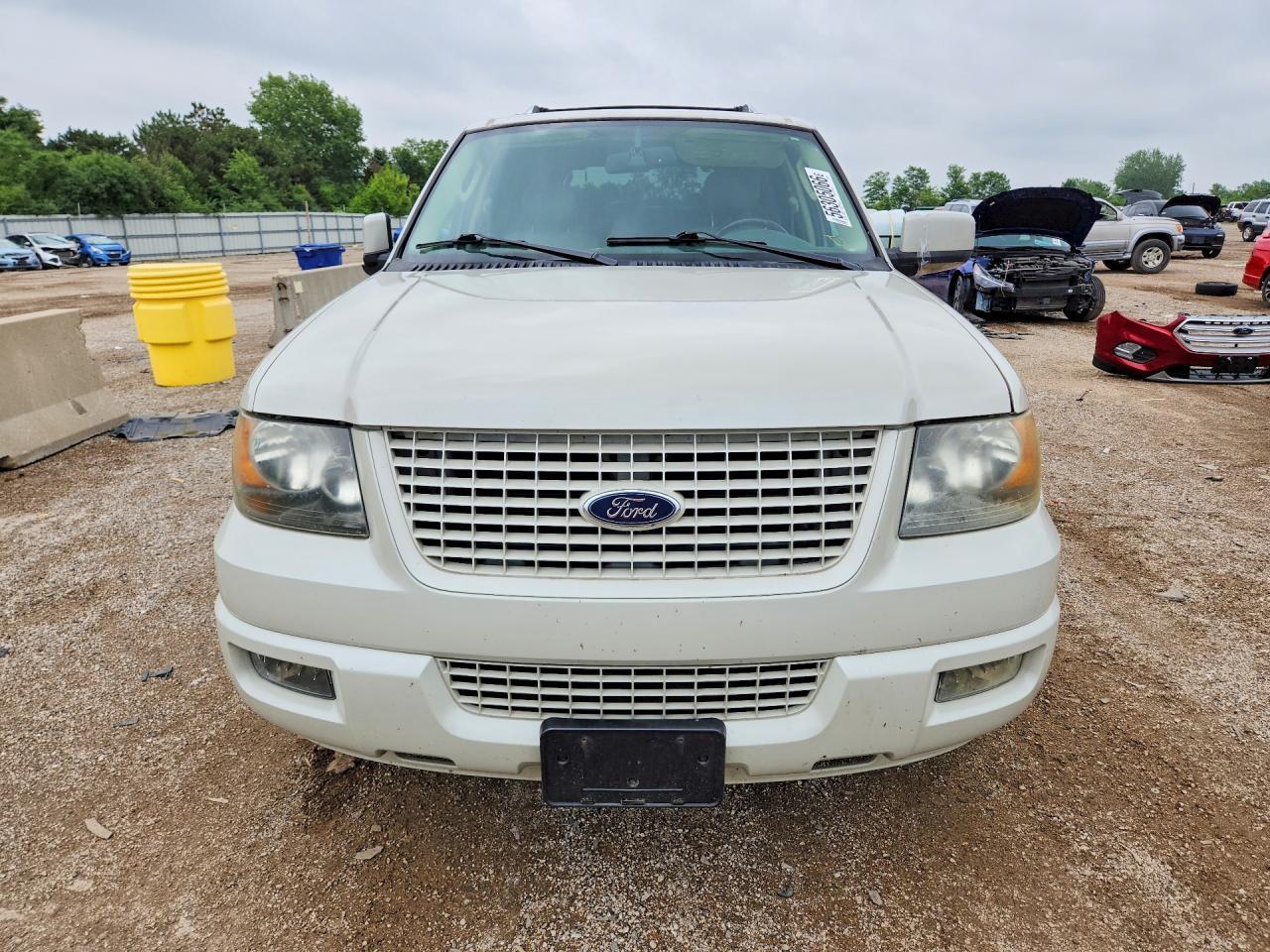 2006 Ford Expedition Limited - Image 5