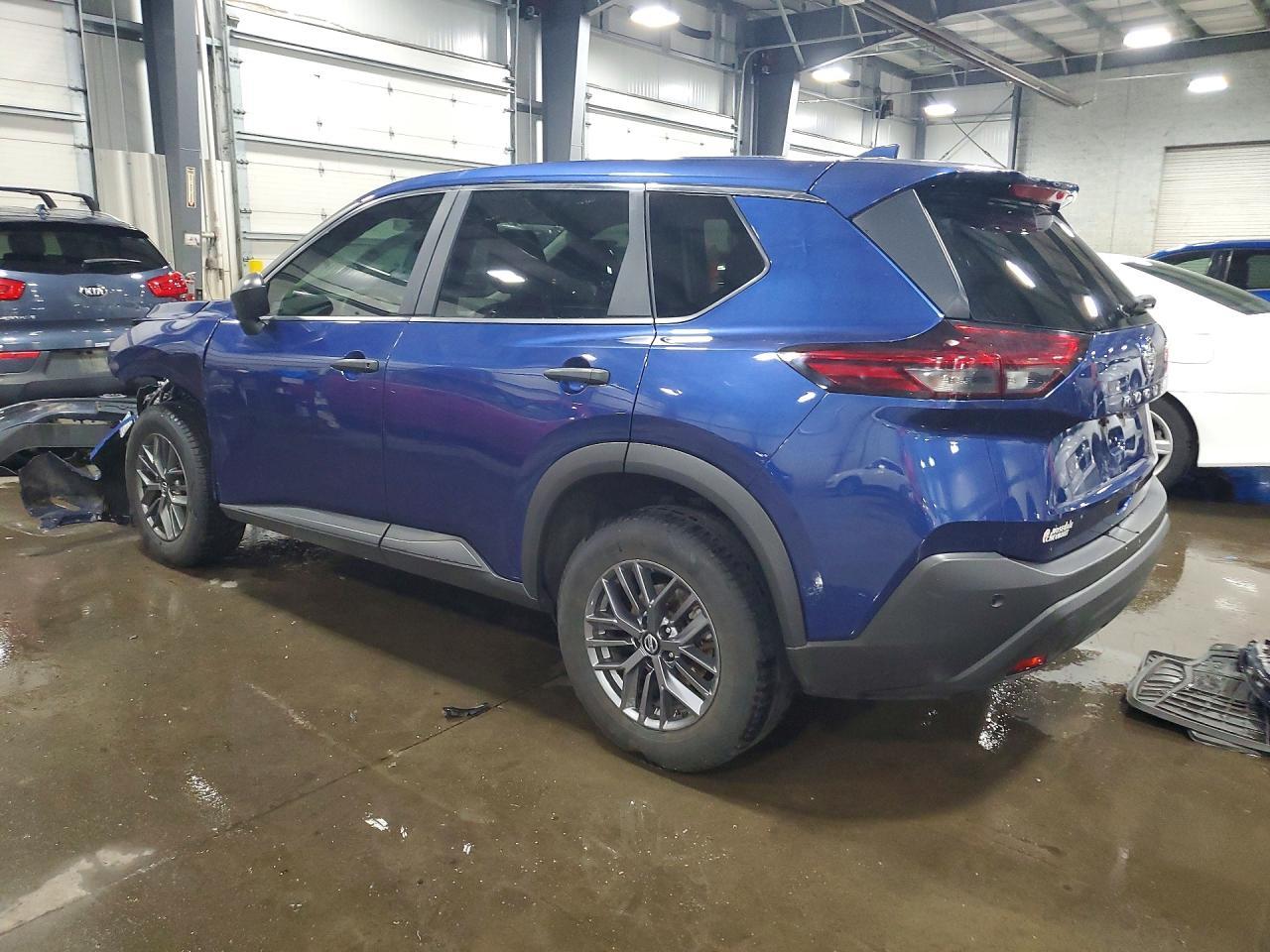 2021 Nissan Rogue S - Фото 2