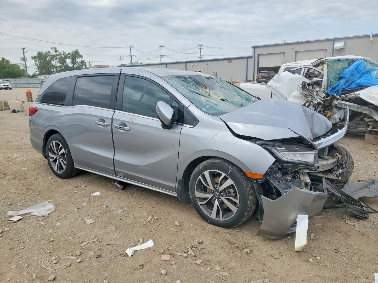 2023 Honda Odyssey Touring - Фото 4