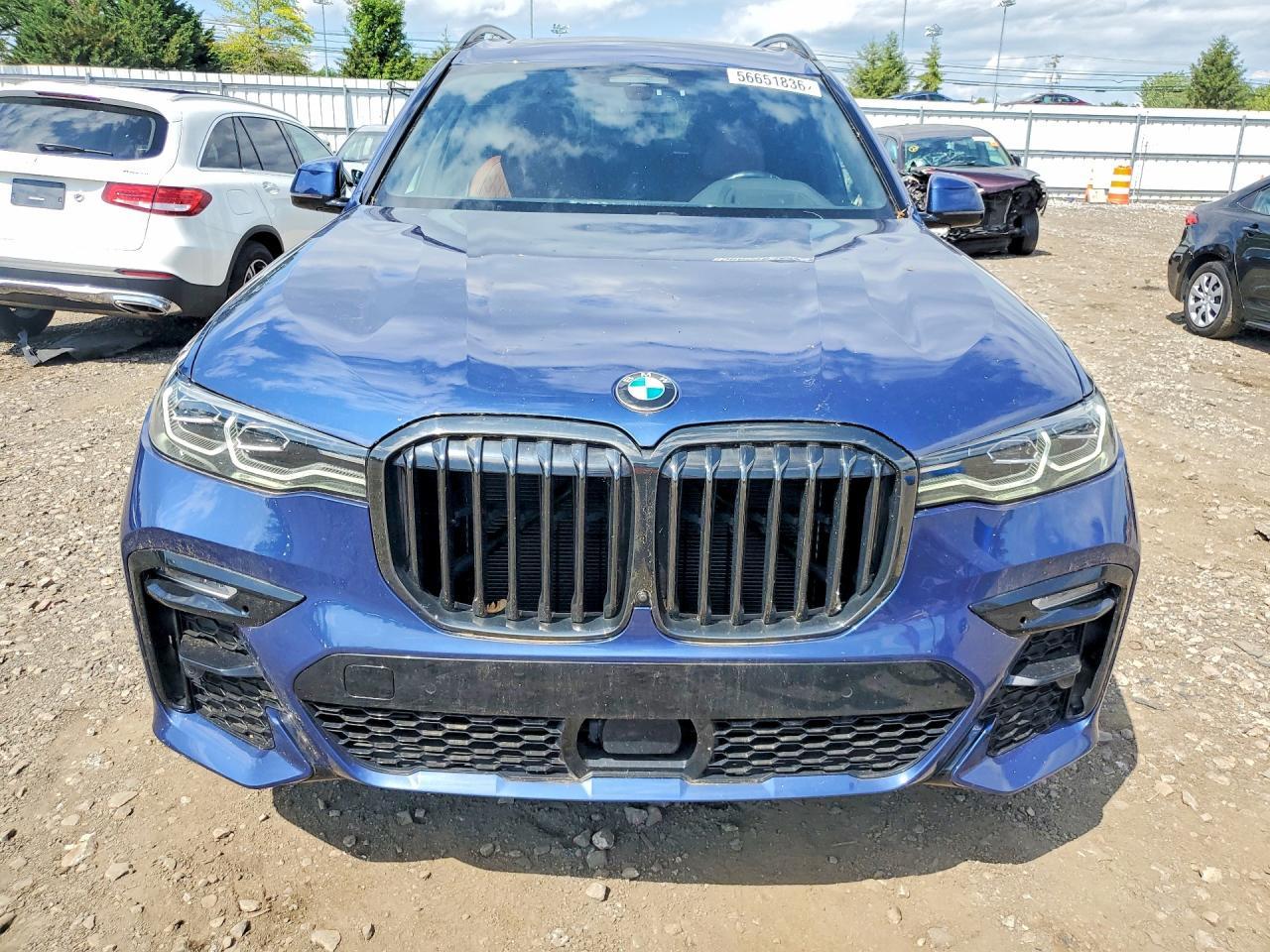 2022 BMW X7 xDrive40I - Фото 5