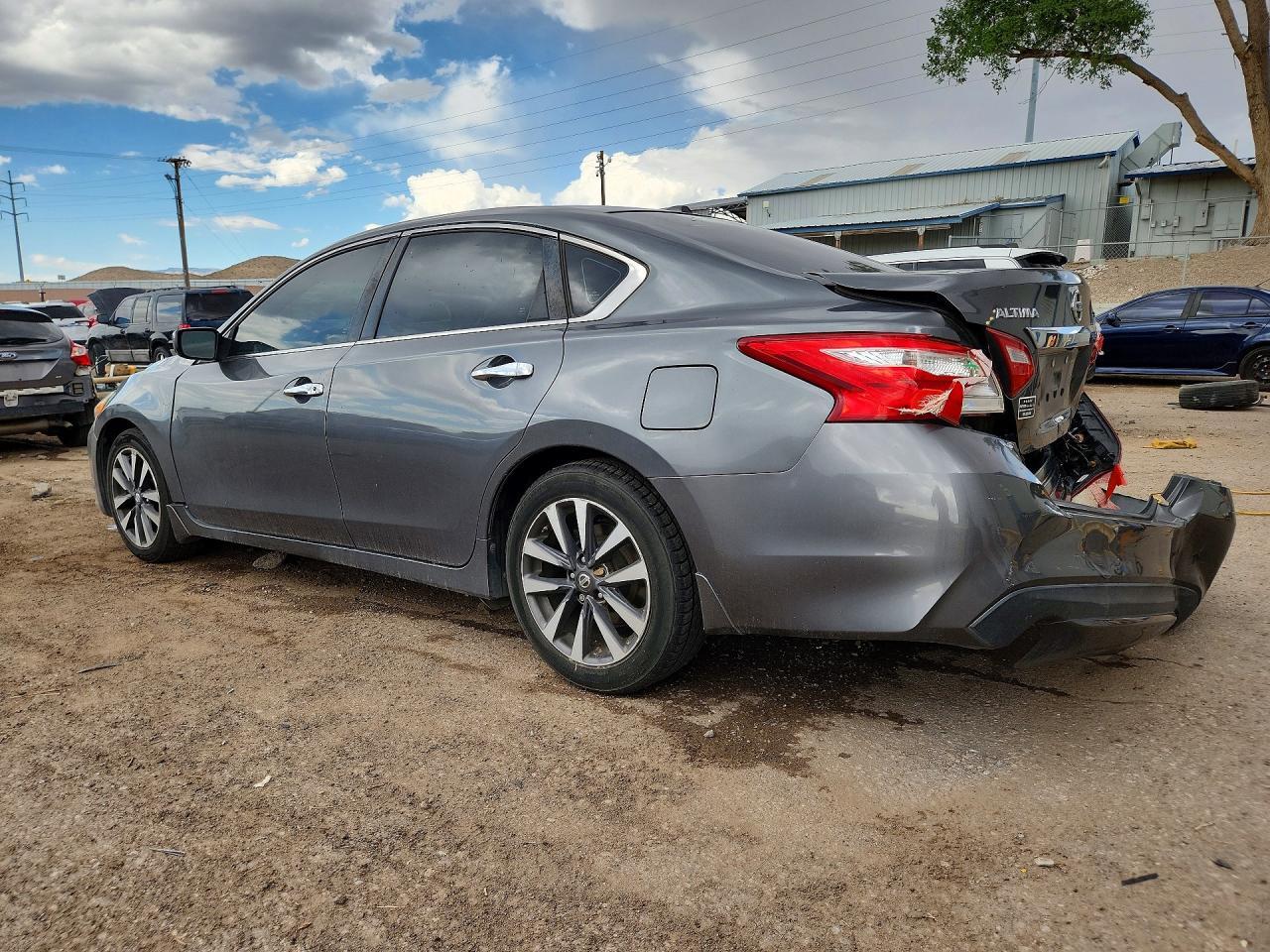 2017 Nissan Altima 2.5 Sv - Фото 2