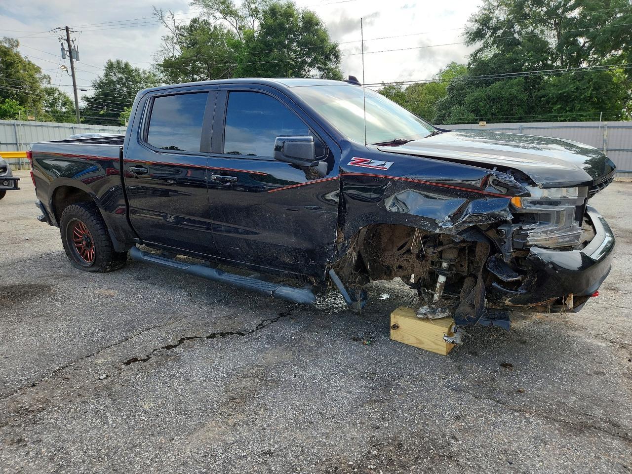 2021 Chevrolet Silverado K1500 Lt T - Фото 4