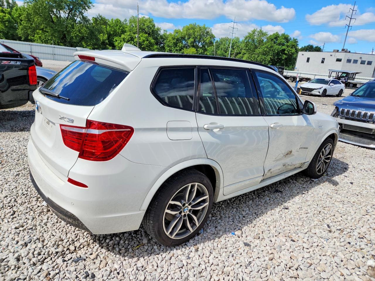 2016 BMW X3 xDrive28I - Фото 3