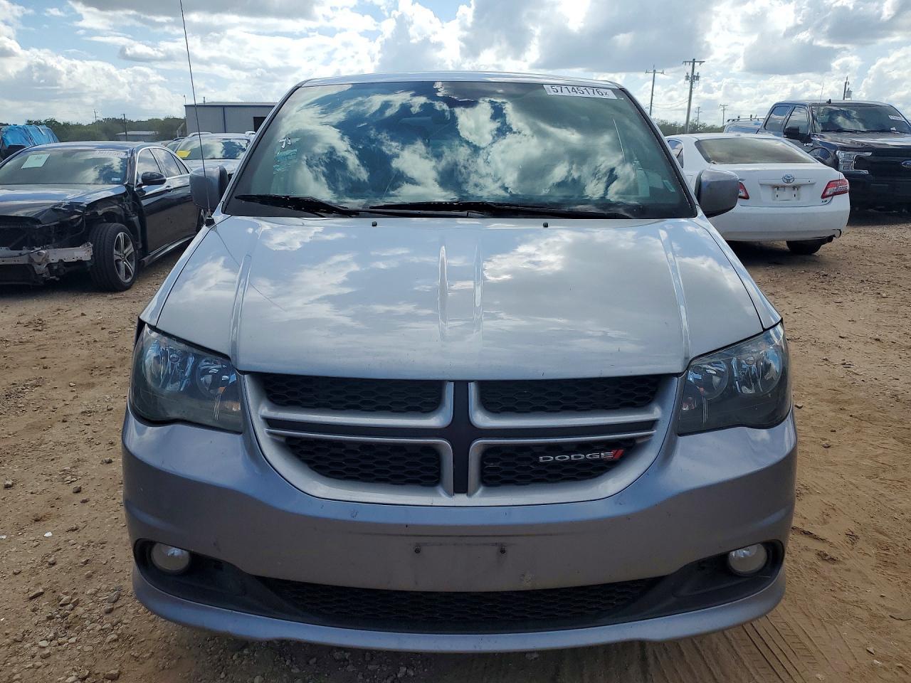 2020 Dodge Grand Caravan Gt - Image 5
